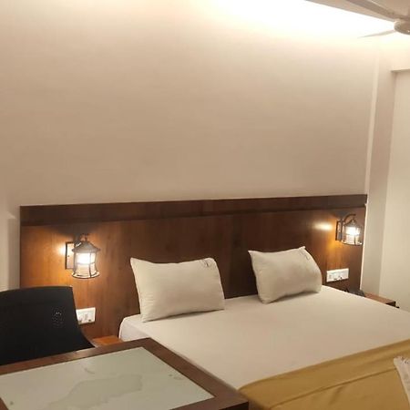 Hotel Anvisha Executive Mangvadi Экстерьер фото